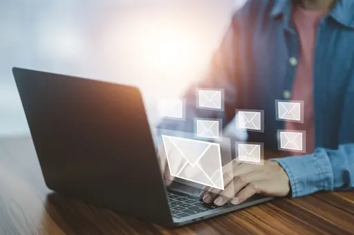 Imagem de capa do artigo: E-mail Marketing: ¿cuáles son las mejores prácticas en 2024? Imagem de capa do artigo: E-mail Marketing: ¿cuáles son las mejores prácticas en 2024?