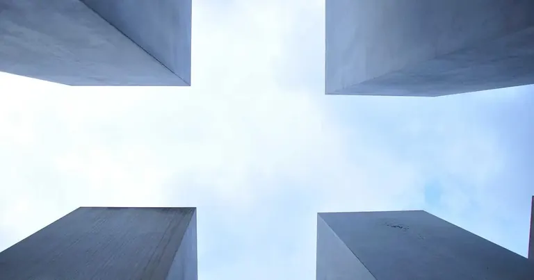 Imagen de portada: Copilotos verticales: cuando la IA genérica no resuelve su sector